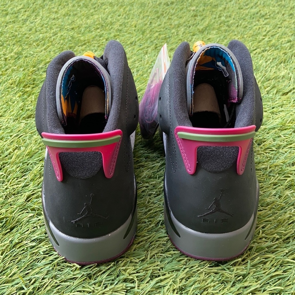 Air Jordan 6 Retro - Picture 3 of 5